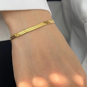 Bracciale A Catena Di Serpente Piatta Minimalista Acciaio Inossidabile Placcato Oro Regolabile Pendente A Cuore Gioielli Da Donna