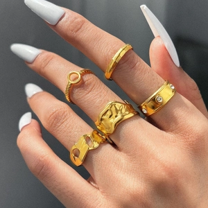 Bagues Ouvertes Ajustables Acier Inoxydable Zircon Plaqué Or Sans Ternissement Géométrique Texture De Lave Bijoux Pour Femmes