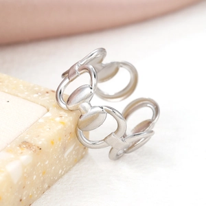 Minimalist silver horsebit chain open ring with a premium satin finish for women