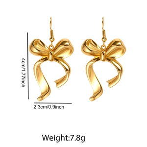 Elegant gold bow earrings with dimensions 4cm x 2.3cm and 7.8g weight on white background