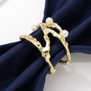 Elegant Hollow Branch Napkin Ring Gold Zinc Alloy With Faux Artificial Pearls Metal Table Decor For Wedding Banquet Hotel