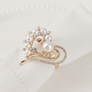 Heart Shaped Hollow Napkin Ring Zinc Alloy Imitation Artificial Pearl Rhinestone Gold Dinner Table Decoration Wedding Banquet Elegant