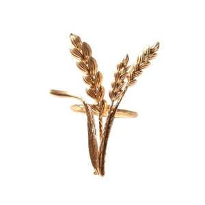 Elegant gold wheat ear napkin ring with textured leaf design for hotel table setting