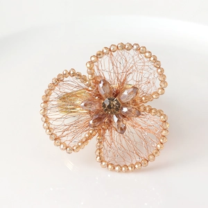Elegant champagne crystal fan flower napkin ring with amber beads for wedding table decor