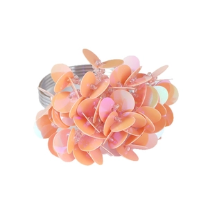 Portatovagliolo a fiore con paillettes rosa, perline fatte a mano e anello in metallo argento
