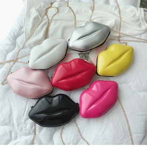 Detailed flat lay of glossy lip-shaped chain bags in seven vibrant mirror finishes