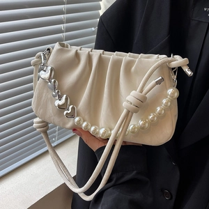 Women Ruched PU Leather Shoulder Bag With Faux Artificial Pearl And Metal Heart Chain Elegant Pleated Cloud Bag Underarm Handbag