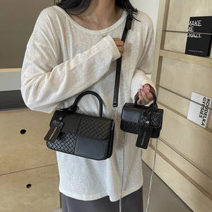 Silver woven texture handbag set with crossbody strap and mini chain bag for women