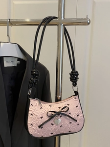 Sac sous le bras Rose Doux Coréen pour Femmes Couleur Contrastée en Cuir PU Sac à Bandoulière avec Pendentif Cœur Mode Rencontres