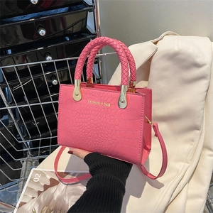 Crocodile Pattern Shoulder Bag PU Leather Woven Handle Square Handbag Crossbody Purse Fashion Vintage For Women