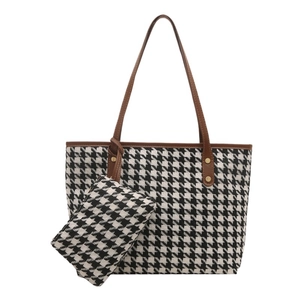 Conjunto de bolso tote clásico con estampado de pata de gallo blanco y negro y asas marrones