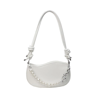 White wave-edge shoulder bag with pearl and silver metal chains and knotted strap detail