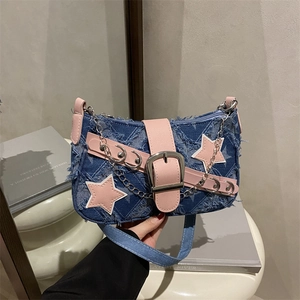 Y2K Jeans-Achseltasche mit rosa Stern-Patches und metallischer Schulterkette