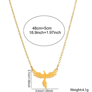 Détails du collier phénix doré avec dimensions 2,7x3,5 cm et longueur de chaîne 48+5 cm