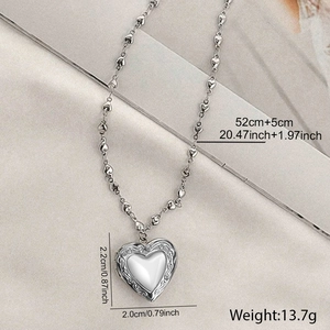 Paramètres de taille détaillés pour collier médaillon coeur argenté avec chaîne