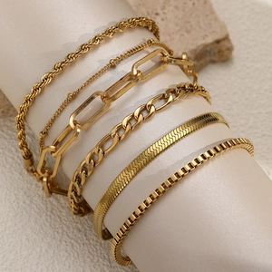 Minimalistisches 6-teiliges Gold-Edelstahl-Kettenset mit verschiedenen Gliederketten
