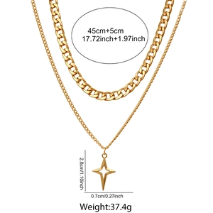 Detail of gold Cuban chain and star pendant necklace with precise size measurements