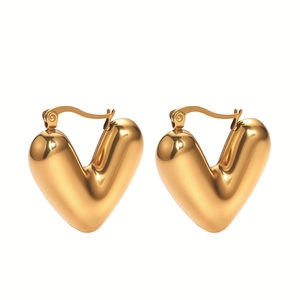 Orecchini a cerchio con cuore a sbuffo placcati in oro 18k dal design moderno e chic