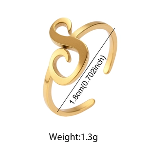 Detailed view of golden stainless steel S-letter ring with 1.8cm diameter and 1.3g weight