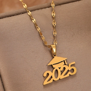 Collier Pendentif Remise Des Diplômes Acier Inoxydable 2025 Chapeau De Docteur Cadeau Commémoratif Pour Diplômés