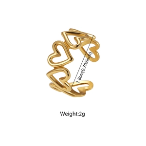 Bague ouverte en acier inoxydable doré à motifs cœurs évidés diamètre 1,8cm et 2g