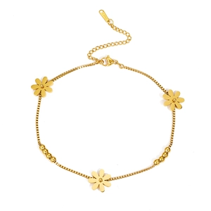 Golden stainless steel daisy anklet with dainty flower charms and round beads