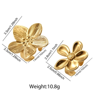 Detailed dimensions of gold flower ring set with 1.8cm inner diameter and sizes