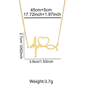 Vue détaillée du collier électrocardiogramme avec dimensions 3,9x2,7cm et chaîne réglable