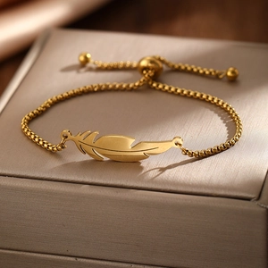 Stainless Steel Feather Pendant Bracelet Elegant 18K Gold Plated Adjustable Slider Venice Chain Jewelry For Women