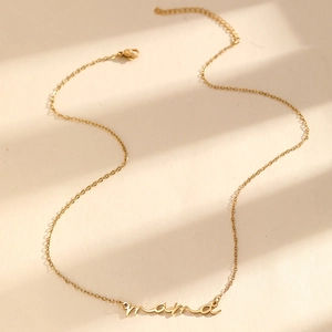 Minimalist 18K gold necklace with 'mama' script pendant and adjustable lobster clasp chain