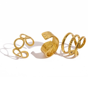 Three-piece gold minimalist stainless steel ring set with hammered and twisted textures