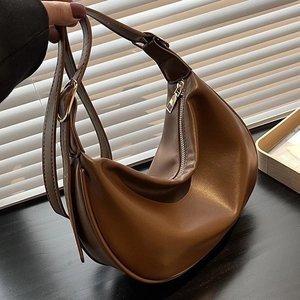Women Hobo Shoulder Bag PU Leather Crescent Half Moon Shape Adjustable Strap Retro Solid Color Daily Versatile Fashion