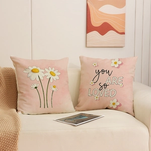 Fundas de cojín rosa con margaritas y frase You Are So Loved en tela de lino fino