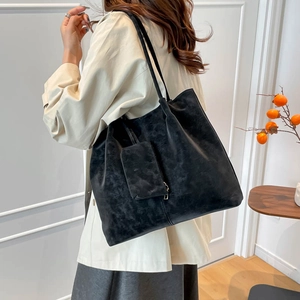 Schwarze Retro-Wildleder-Einkaufstasche mit kleiner Tasche für Damen im Winter
