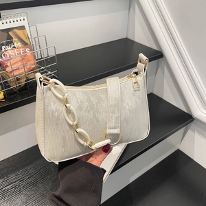 Women Retro Underarm Bag PU Leather Vertical Stripe Shoulder Bag With Chain Decoration Minimalist Baguette Bag For Daily Fashion