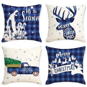 Lot de 4 housses de coussin de Noël avec cerf à carreaux et scènes de crèche