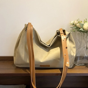 Women Retro Fashion Large Capacity PU Leather Tote Bag Minimalist Commuter Shoulder Crossbody Handbag With Adjustable Straps