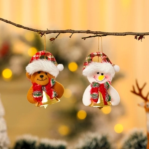 Décorations de Noël ours et bonhomme de neige avec chapeaux à carreaux et cloches