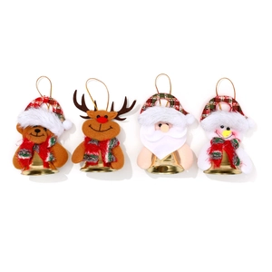 Lot de 4 pendentifs cloche de Noël avec Père Noël, renne, bonhomme de neige et ours
