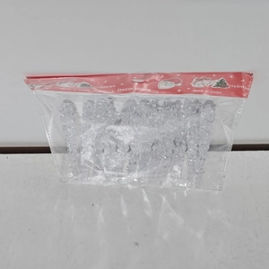 Détail de 12 ornements de glaçons en acrylique transparent pour sapin de Noël avec spirale