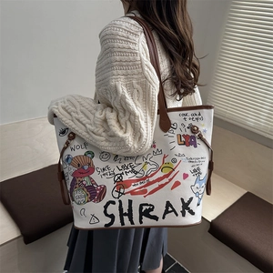 Grand sac cabas tendance avec motifs graffiti colorés et anses en cuir véritable