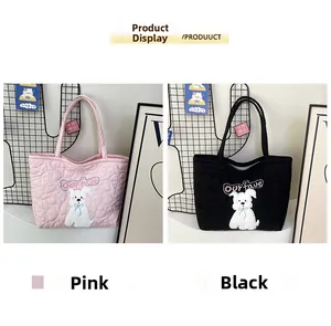 Gesteppte Tragetaschen mit Herzstruktur in Rosa und Schwarz mit süßer Hundestickerei