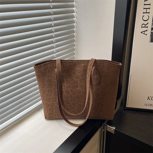 Women's Retro Leopard Print PU Tote Bag Large Capacity Suede Texture Shoulder Bag Urban Minimalist Commuter Handbag