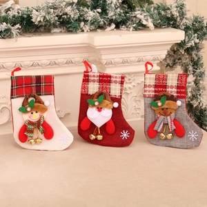 Bottes de Noël en toile avec Père Noël, bonhomme de neige, renne et petites cloches