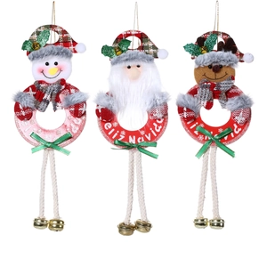 Dreiteiliges Weihnachtsanhänger-Set mit Weihnachtsmann, Schneemann und Rentier
