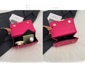 Dettagli sulla capacità interna della borsa a tracolla trapuntata rosa per telefono e rossetto
