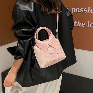 Sac à main rose à col de chemise avec imprimé marbré sur la partie inférieure