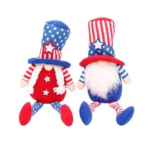 Gnomes en peluche patriotiques du 4 juillet avec décorations d'étoiles et de rayures