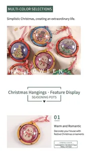 Détail de pendentifs de Noël en bois DIY avec bonhomme de neige et pain d'épice