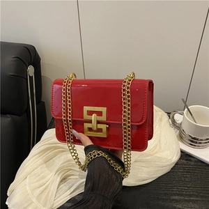 Women Retro PU Leather Shoulder Bag Solid Color Fashion Chain Crossbody Small Square Bag With Metal Lock Elegant Daily Bag